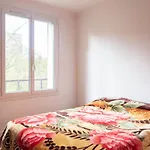 Bright Apartment With Balcony In Paris 20Th
